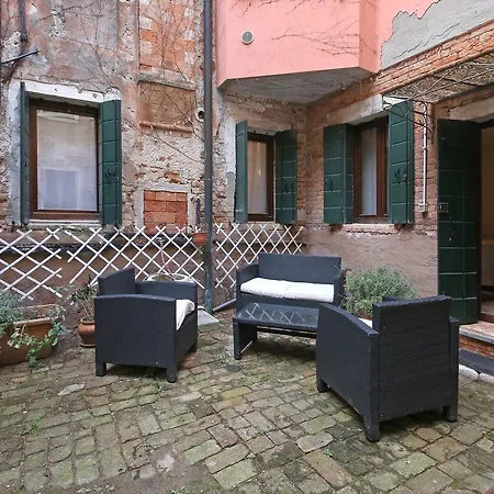 Apartament Al Pozzo Con 1 Camera E Giardino Privato *