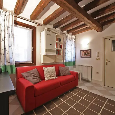 Al Pozzo Con 1 Camera E Giardino Privato